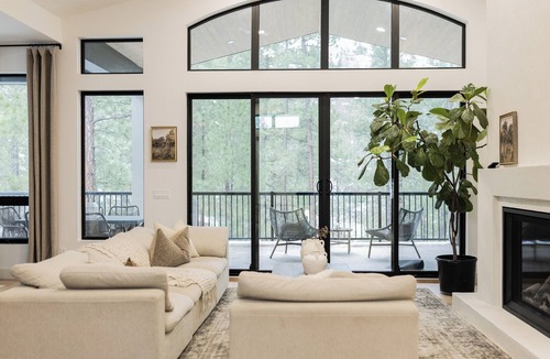 Grand Forks House | Spacious 4-bedroom Luxury Retreat