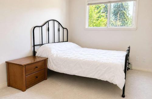 Richmond House | Spacious 4BR Family Townhome
