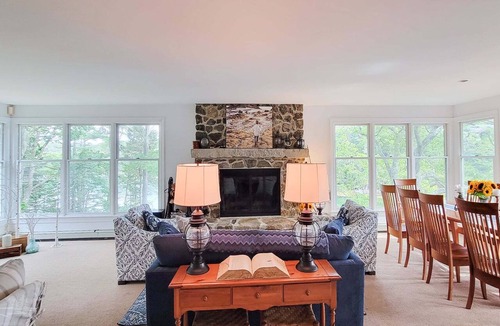 Boothbay House | Spacious 5-Bedroom home in Boothbay with stunning waterfront views!