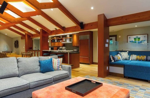 Blackcomb Condo | Spacious 5-BR whistler retreat w/hot tub
