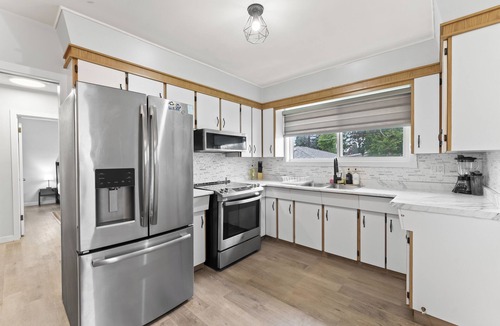 Rosslyn House | spacious 5BR Family Home -Game Room