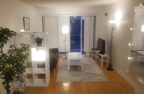 CityPlace Condo | Spacious condo in the Downtown Toronto entertainment district