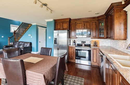 Placentia House | Spacious Home with Stunning Ocean Bay Views