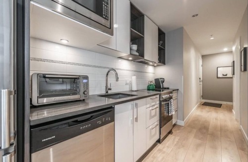 Downtown Victoria Condo | Spacious Patio and Funky Vibes in Old Town!