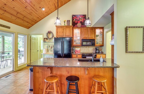 Mammoth Spring House | Spring River Vacation Rental w/Deck & Views