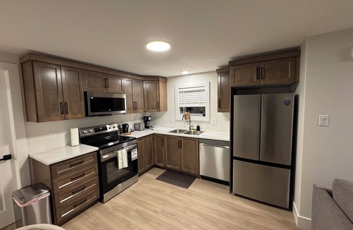 Mount Pearl Apartment | Stairs-free access 2-Bedroom Apartment at Pearl View Estates off Kenmount rd