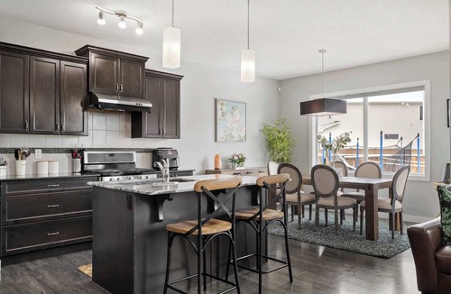 Calgary House | Stampede Family Home w/Free Banff Pass, Kids Play Den