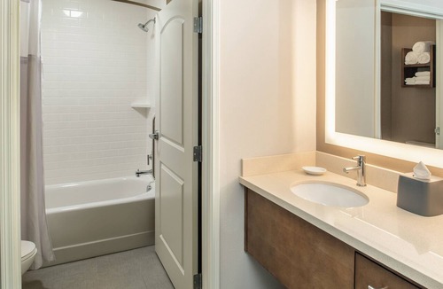Hillsboro Hotel | Staybridge Suites Hillsboro North by IHG