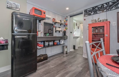 Elora Apartment | Steps to Downtown + Minutes to The Mill