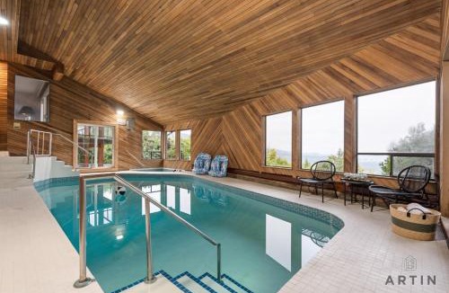 West Vancouver House | Stunning 4BR Retreat with Indoor Pool and Sauna