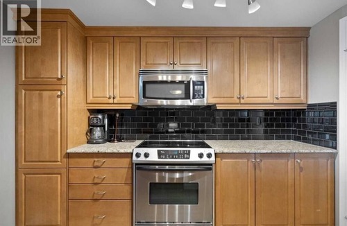 Downtown Calgary Apartment | Stunning DT Views, 1BR Downtown, sunny and bright.Close to the river