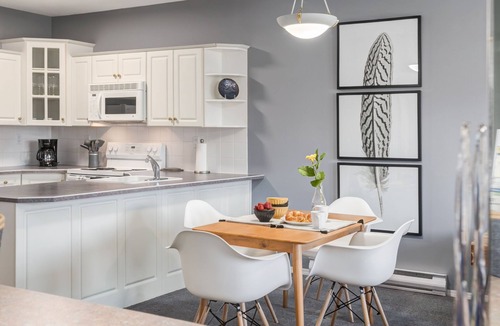 East Kootenay Apartment | Stunning Mountain View Terrace!