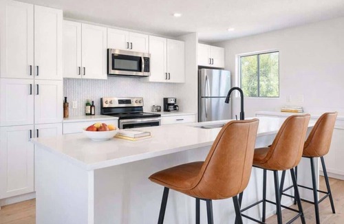 Halfmoon Bay Cabin | Stunning OCEANfront 3 bedroom cabin - sleeps 8!