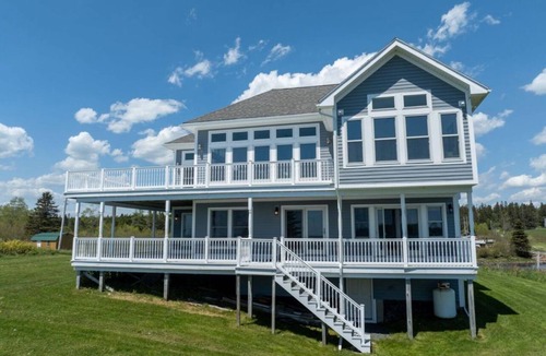 Lubec House | Stunning, Private and Spacious 4-bedroom house with private beach!
