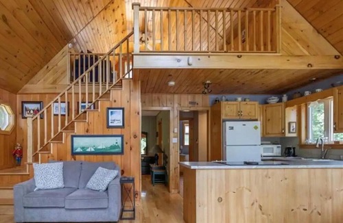 Weldford Cottage | Stunning River View!