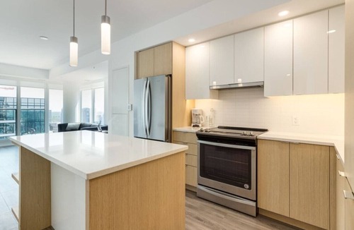 Downtown Calgary Apartment | Stylish 1BR Apt with City Views, Near 17th Avenue