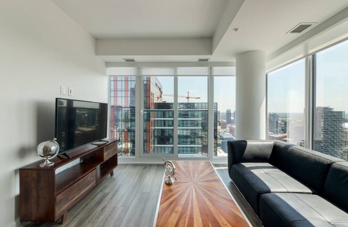 Downtown Calgary Apartment | Stylish 1BR Apt with City Views, Near 17th Avenue