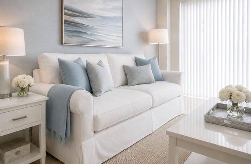 Bay Street Corridor Hotel | Stylish 2BR Downtown Toronto Suite. Walk to Dining, Attractions & More!