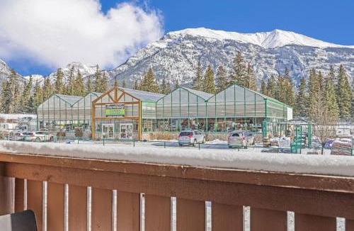 Canmore House | Stylish Getaway in the Heart of Canmore near Banff