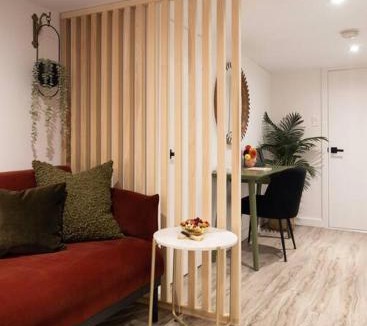 Dovercourt Park Apartment | Stylish, Hotel-Like, Prime Toronto Location