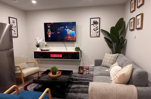 Regina House | Stylish Luxury-Inspired Suite in Regina