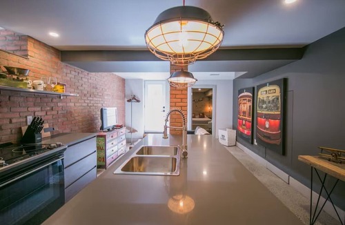 Old Toronto Apartment | Stylish One Bedroom Apartment in the Junction Triangle