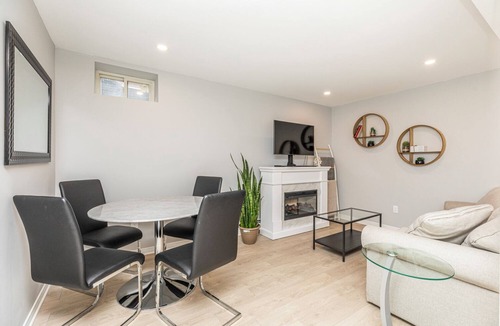 Ottawa Division Apartment | Stylish Ottawa 1BR Retreat | Quiet, Private, Minutes to Downtown