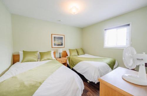 Okanagan-Similkameen House | Suite 15 Green Gables Resort Lake View Retreat