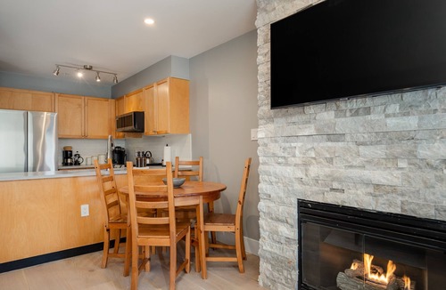 Nicklaus North Condo | Sun-Drenched Golf Club Apartment