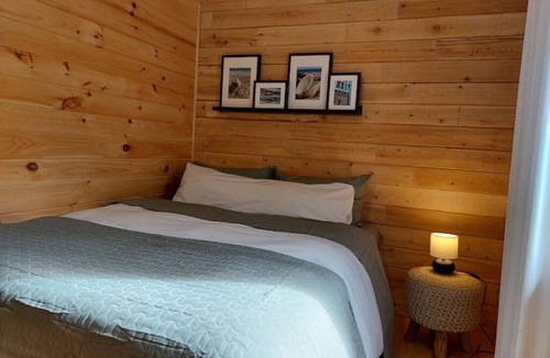 Upper Ohio Cabin | Sunbeam Cottage - your idyllic retreat by the lake