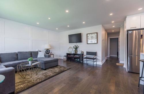 Port Weller House | Sunset Beach House With Patio & Parking!