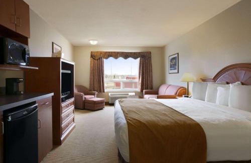 Fort Nelson Hotel | Super 8 by Wyndham Fort Nelson BC