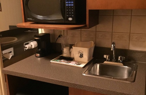 Fort Nelson Hotel | Super 8 by Wyndham Fort Nelson BC