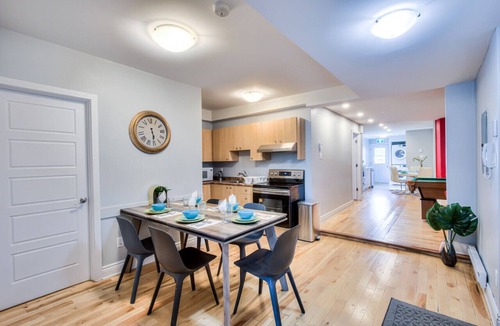Plateau Mont Royal Condo | Super Fun Billiards Apt Downtown! Saint Denis