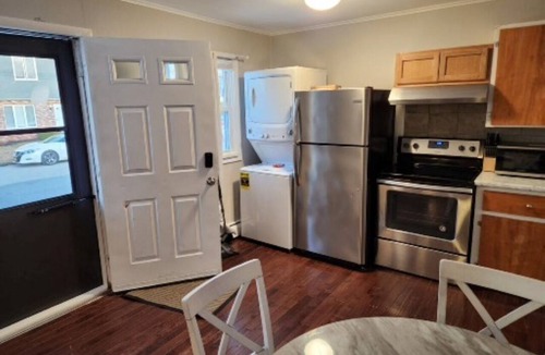 Ocean Park Condo | Sweet, two-bedroom, one-bathroom condo, two short blocks from the beach!
