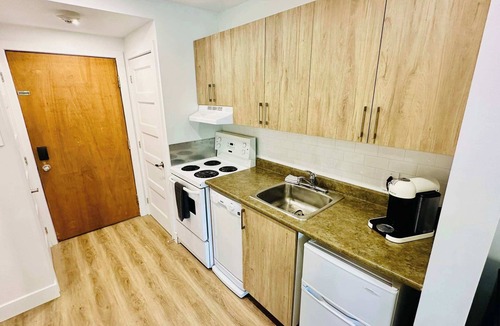 Mont-Tremblant Village Apartment | Swimming Pool & Spa | Condo Mont Tremblant 2
