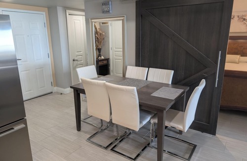 Long Point Condo | That's the Lake view ! 3bed 3bath - 1 King, 2 Queens 82" TV for evening Movies
