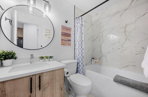 Calgary House | The Aerie 2 Full Suites 2400 sqft Ambleton