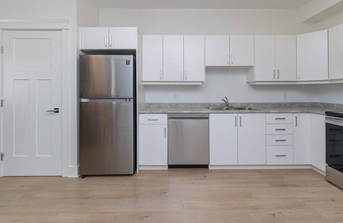Langford House | The Art of Living | Modern 2BR Suite in Langford