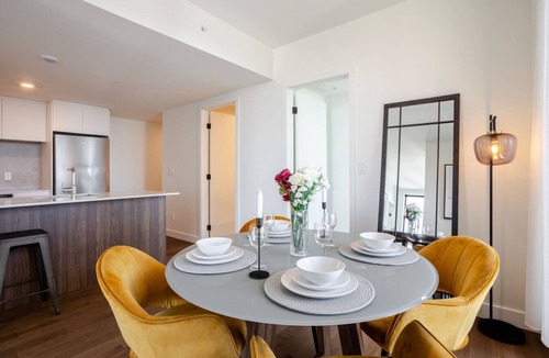 Quartier des Spectacles Apartment | The Azure Rise | 2B1B Condo in Downtown MTL