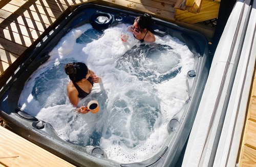 New Durham House | The Blue Lotus , Pet- Friendly Lakefront Retreat- Hot Tub