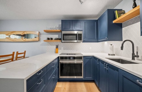 East Kootenay Condo | The Cozy Cork | Toby Chair | Sauna | Resort Access