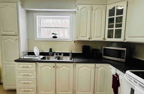 Grand Falls - Windsor House | The Downtown Queen House GFW