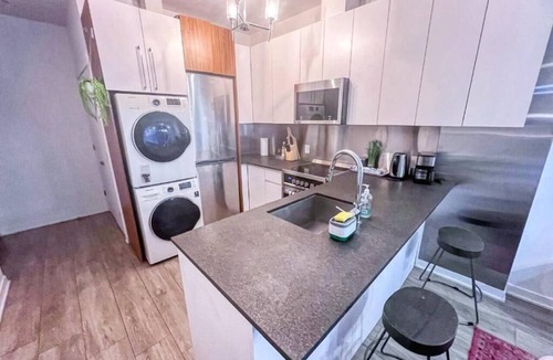 Quartier des Spectacles Apartment | The Downtown Zando