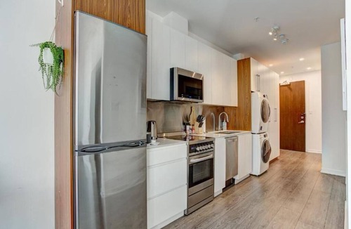Quartier des Spectacles Apartment | The Downtown Zando