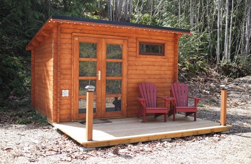 Duncan Cabin | The Elderberry Cabin Bunkie