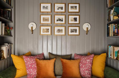 Center Lovell House | The Ell, a Historic, Luxurious 2 bed, 2 bath Private Suite in Lovell