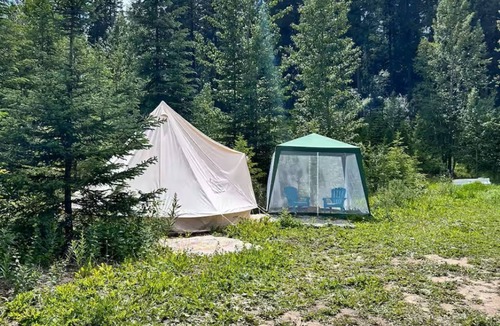 Golden RV Rental | The Explorer-5 minutes from Skybridge