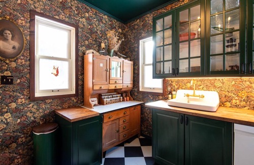 Thompson-Nicola Regional District House | The Farmhouse at Deadman Acres