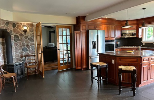 Milton House | "The Farmland" | Pool | Hot Tub | 50 Acres!